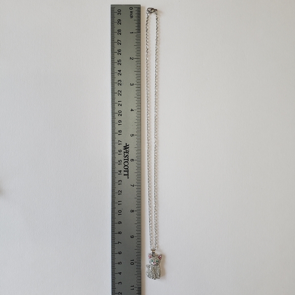 Silver tone Necklace with Cat pendant with Rhinestones - Picture 8 of 8